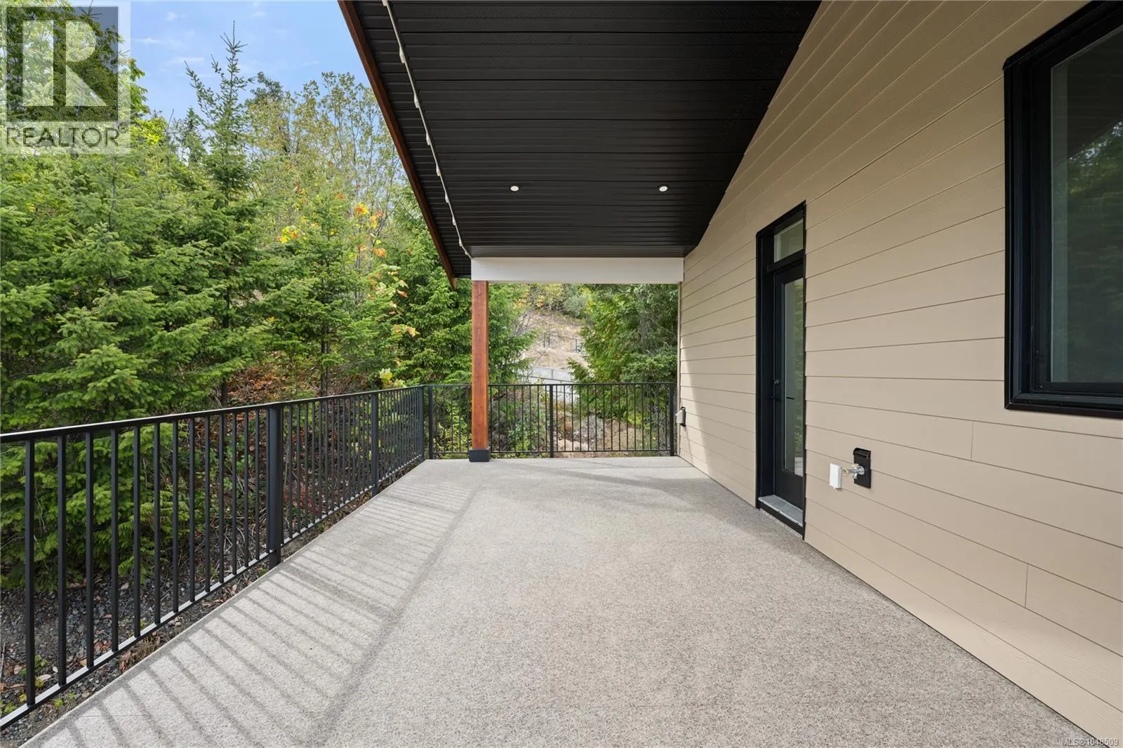 4949 Dixon Lane