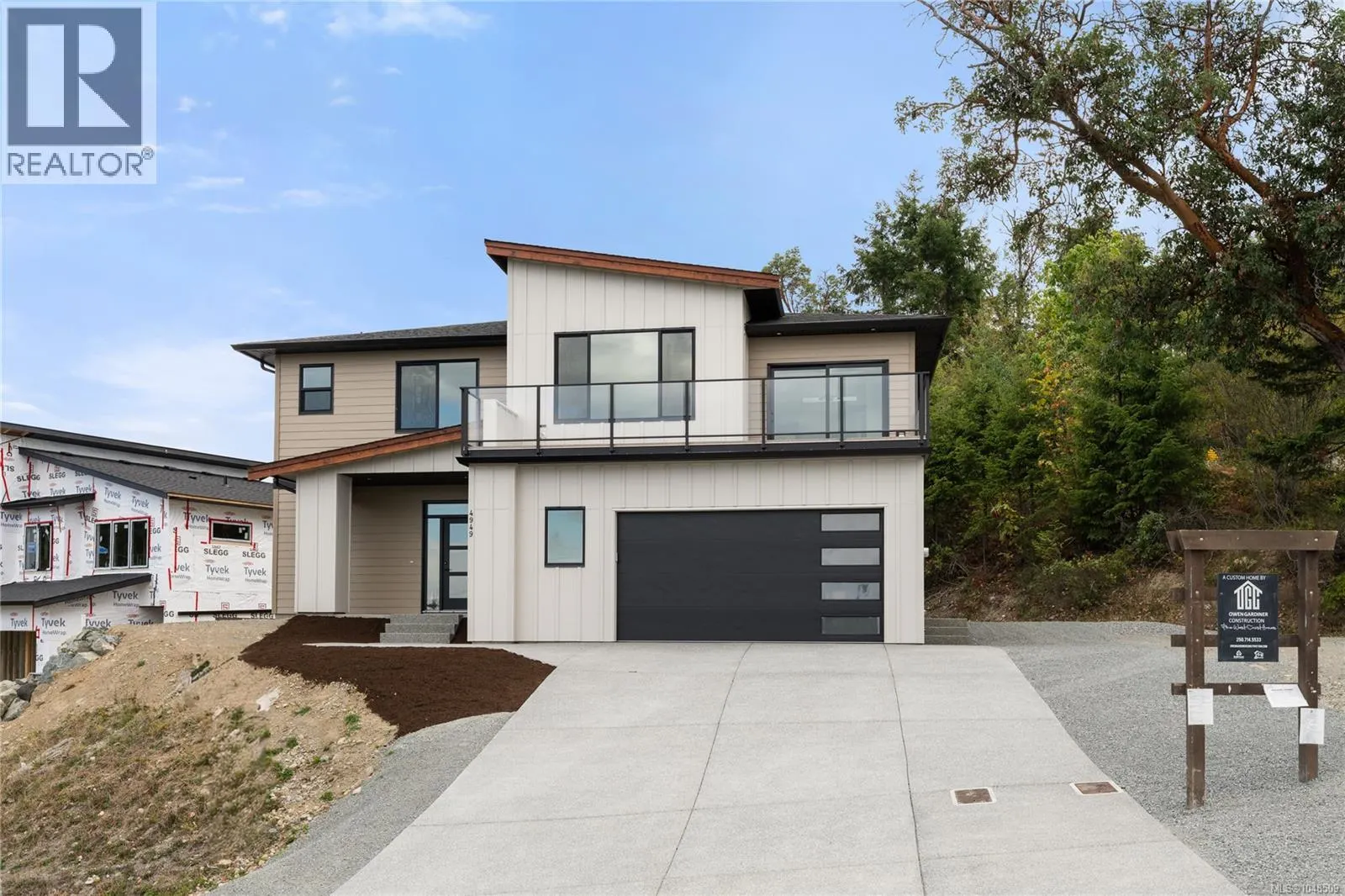 4949 Dixon Lane