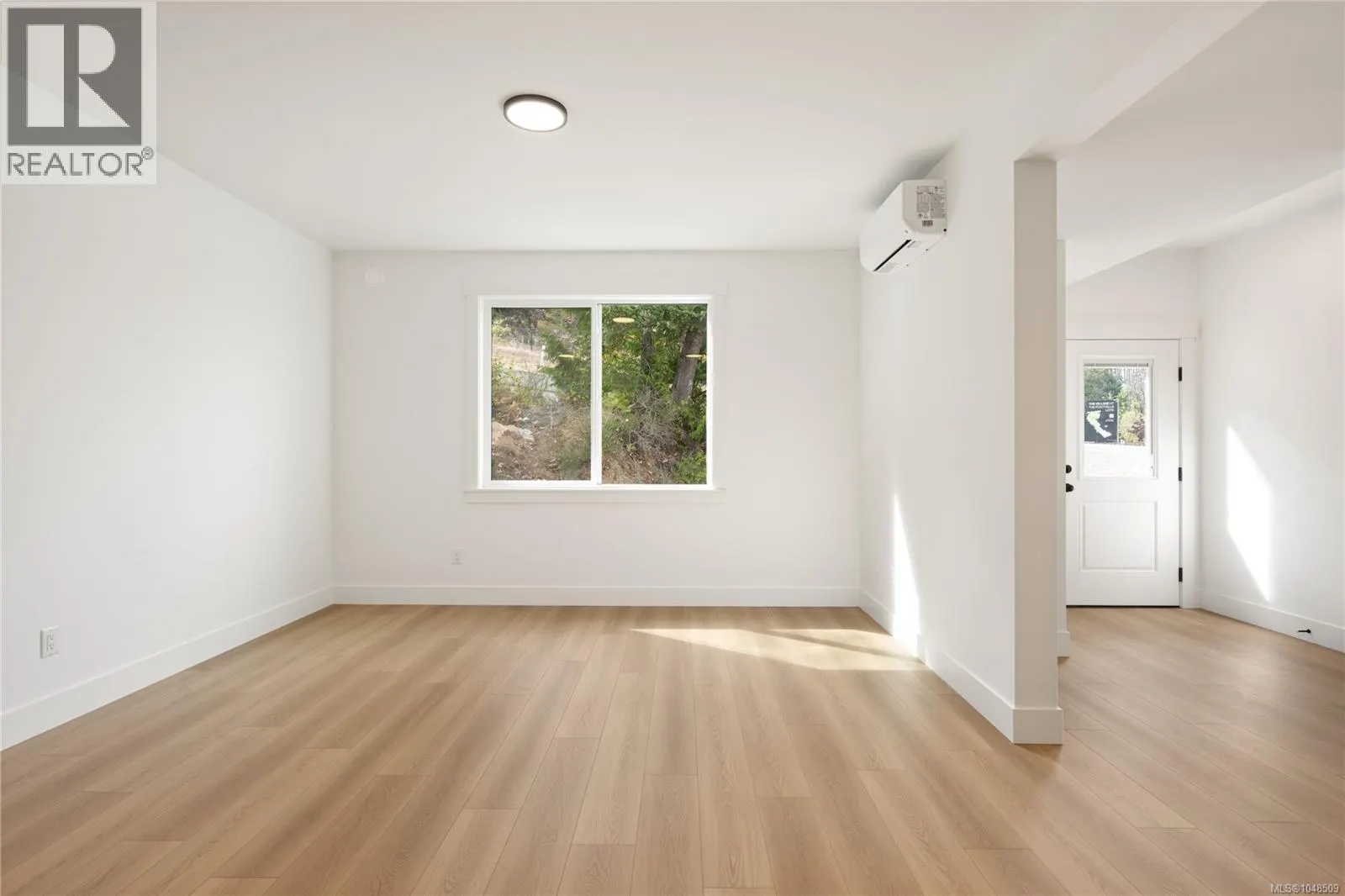 4949 Dixon Lane