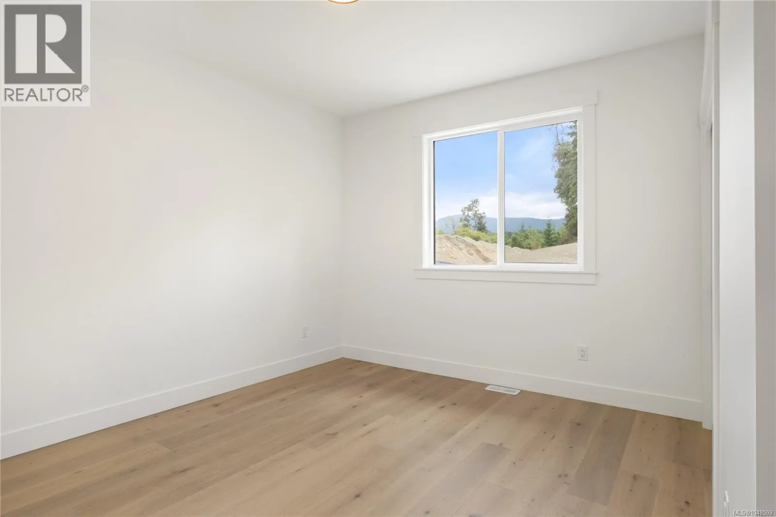 4949 Dixon Lane