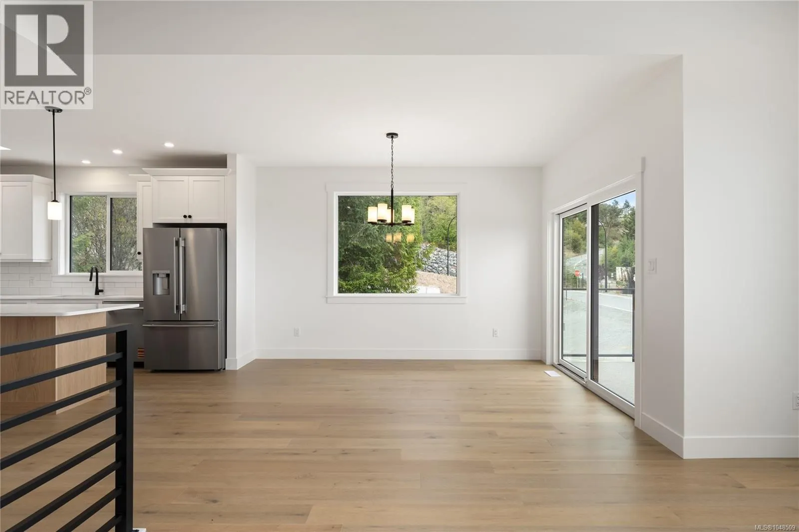4949 Dixon Lane