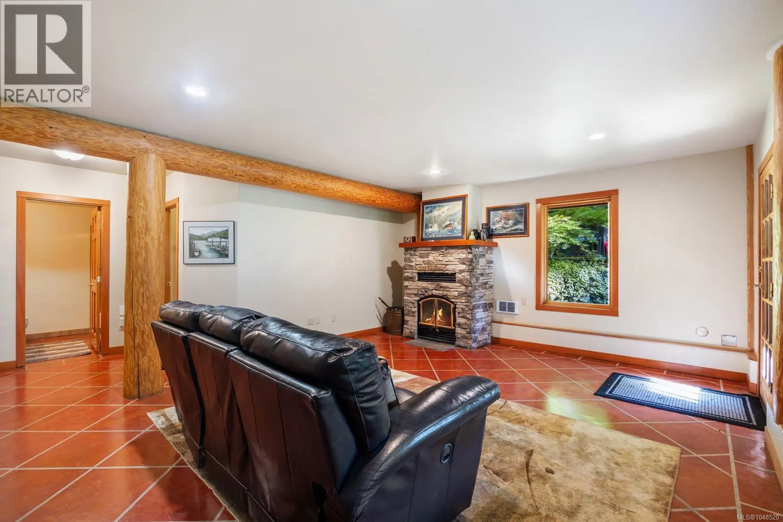 900 Spider Lake Rd