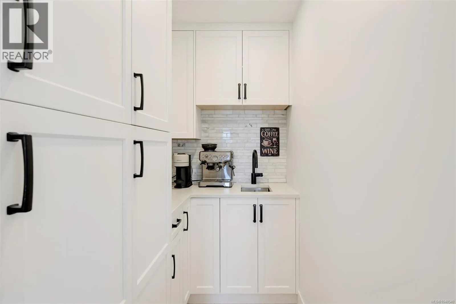8566 Moxon Terr