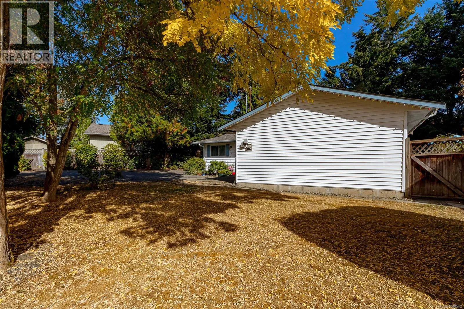 4541 Elk Lake Dr