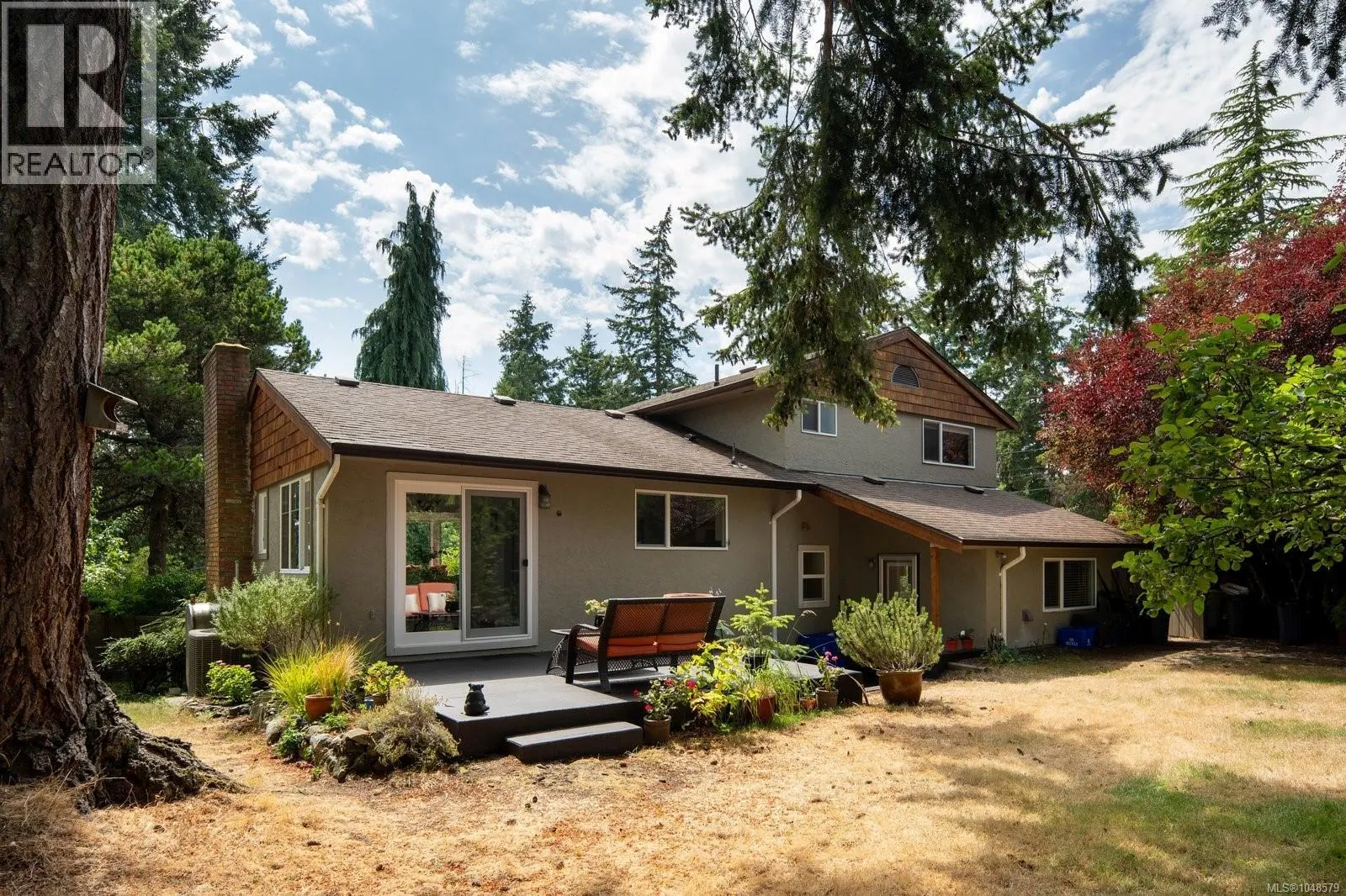 10496 Jocelyn Pl