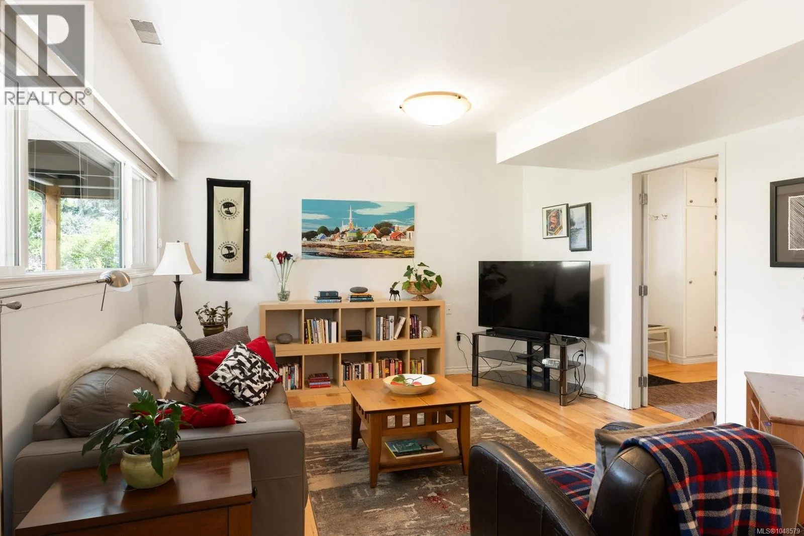 10496 Jocelyn Pl