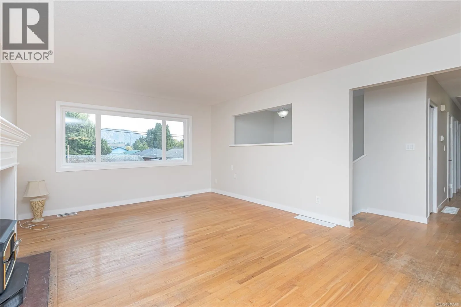 5890 CHESTERFIELD Ave