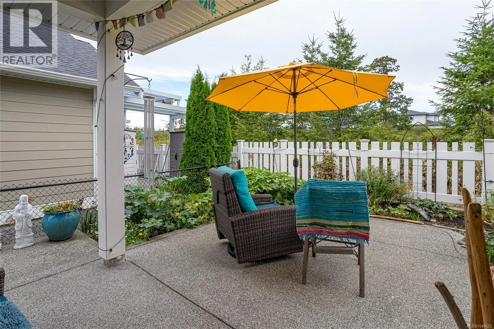 322 Edgewood Cres