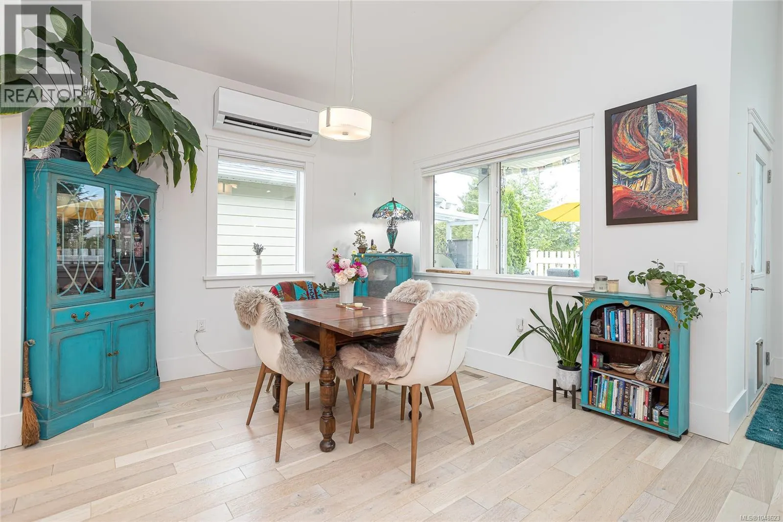 322 Edgewood Cres