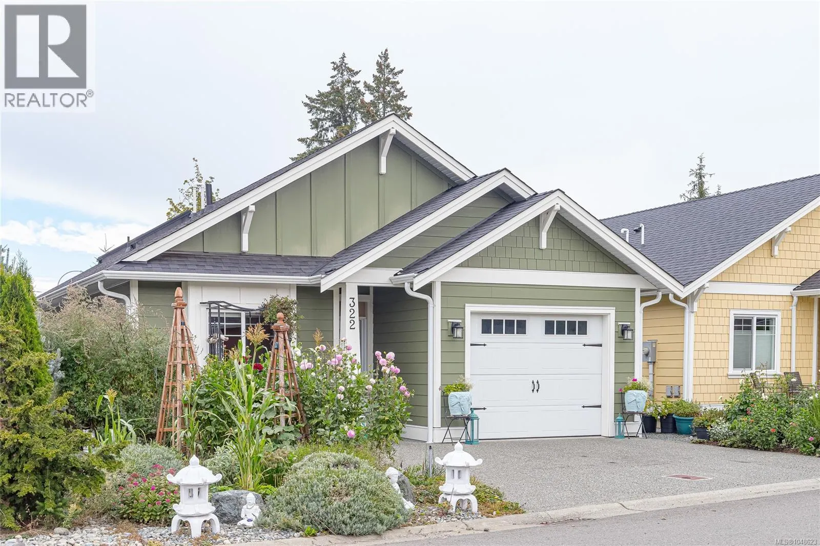 322 Edgewood Cres