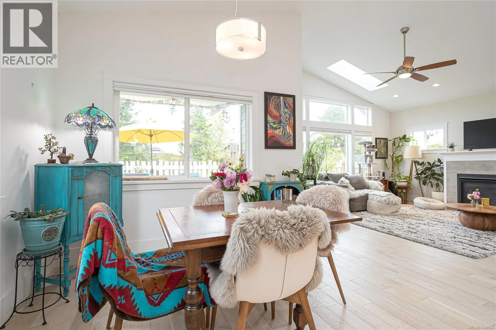 322 Edgewood Cres