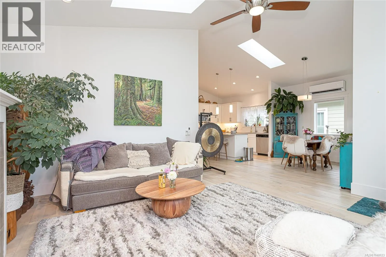 322 Edgewood Cres
