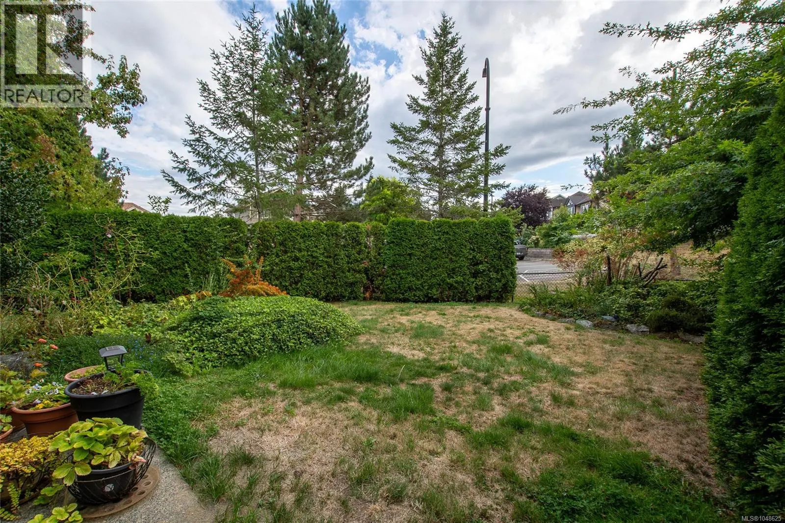 14 6250 Palahi Rd