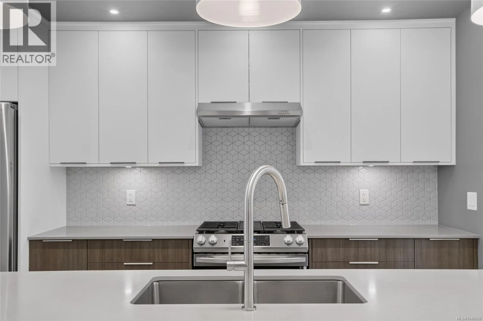 13 2310 Guthrie Rd