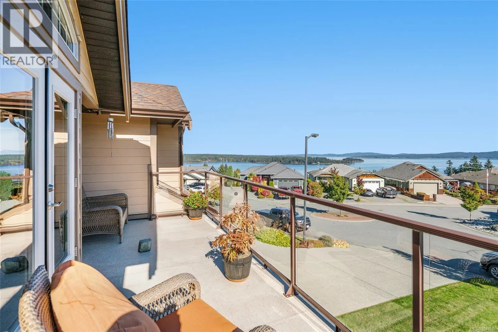 526 Douglas Pl
