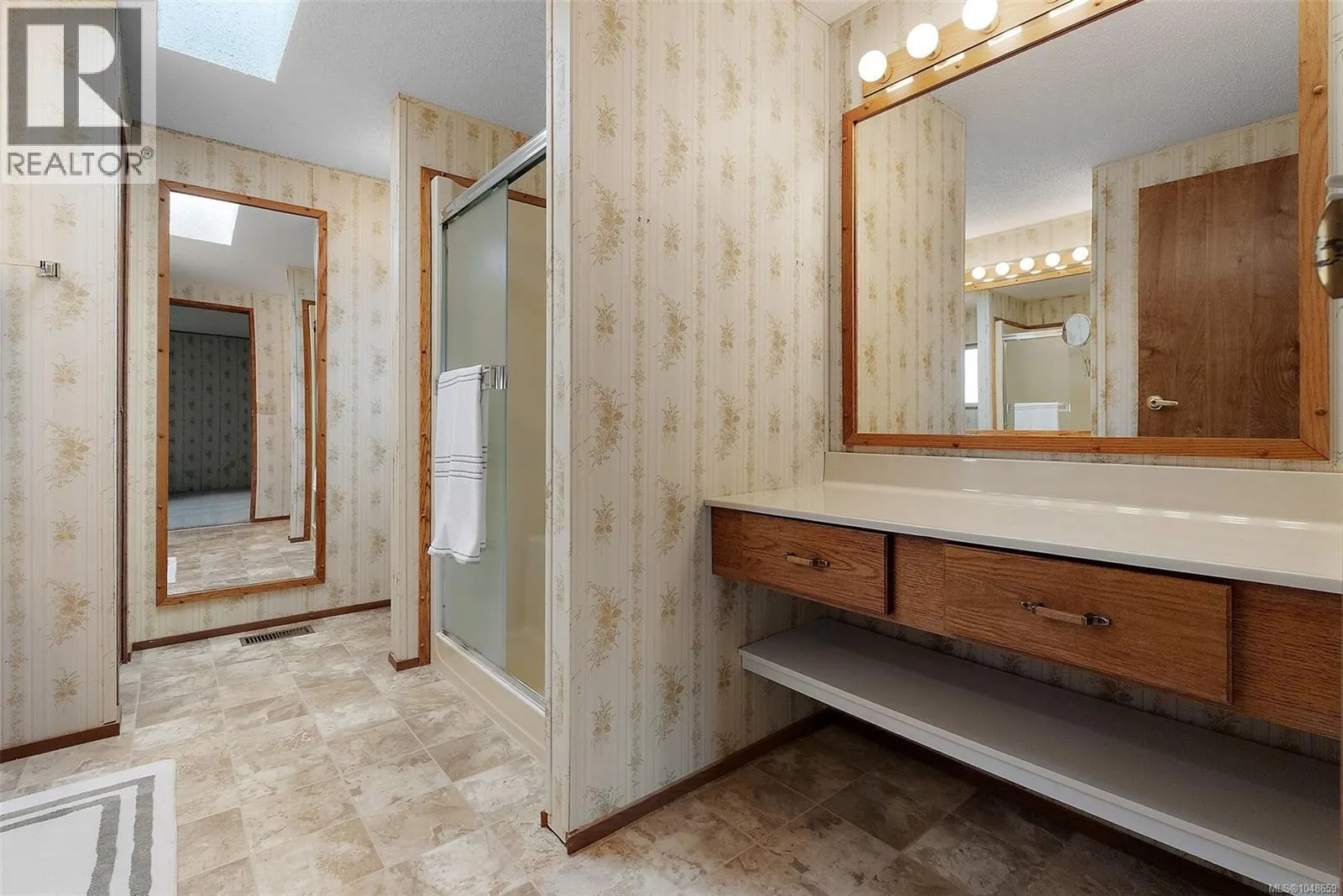 53 7701 Central Saanich Rd