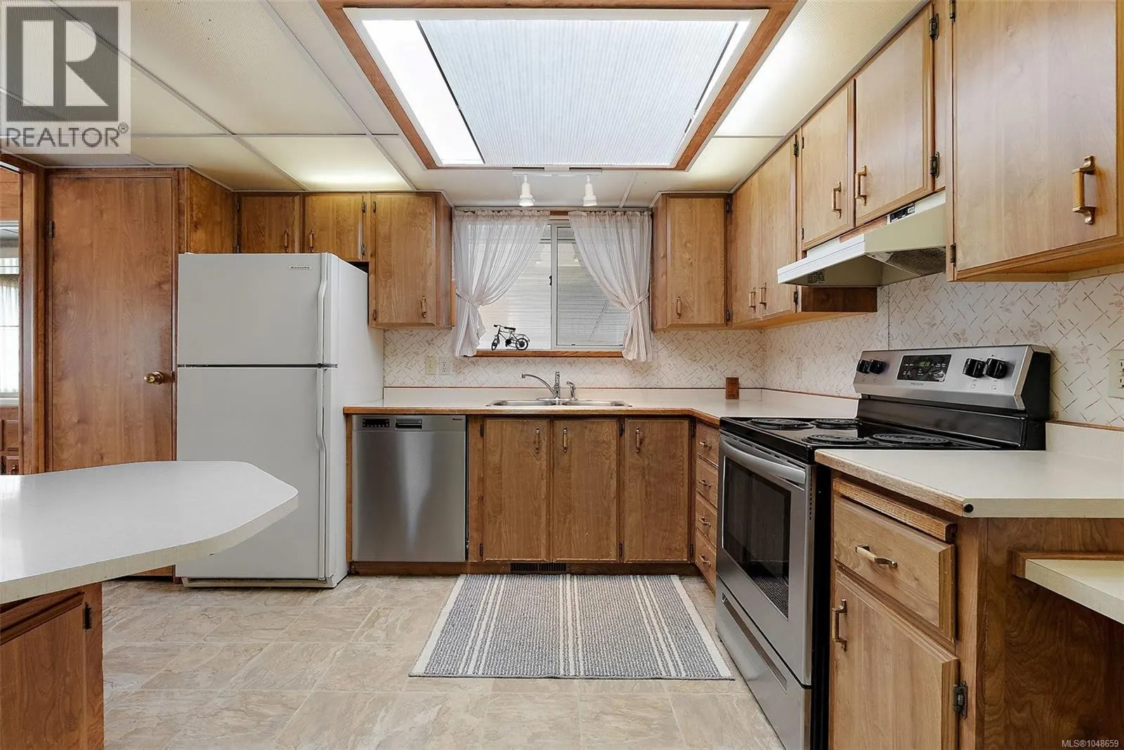 53 7701 Central Saanich Rd