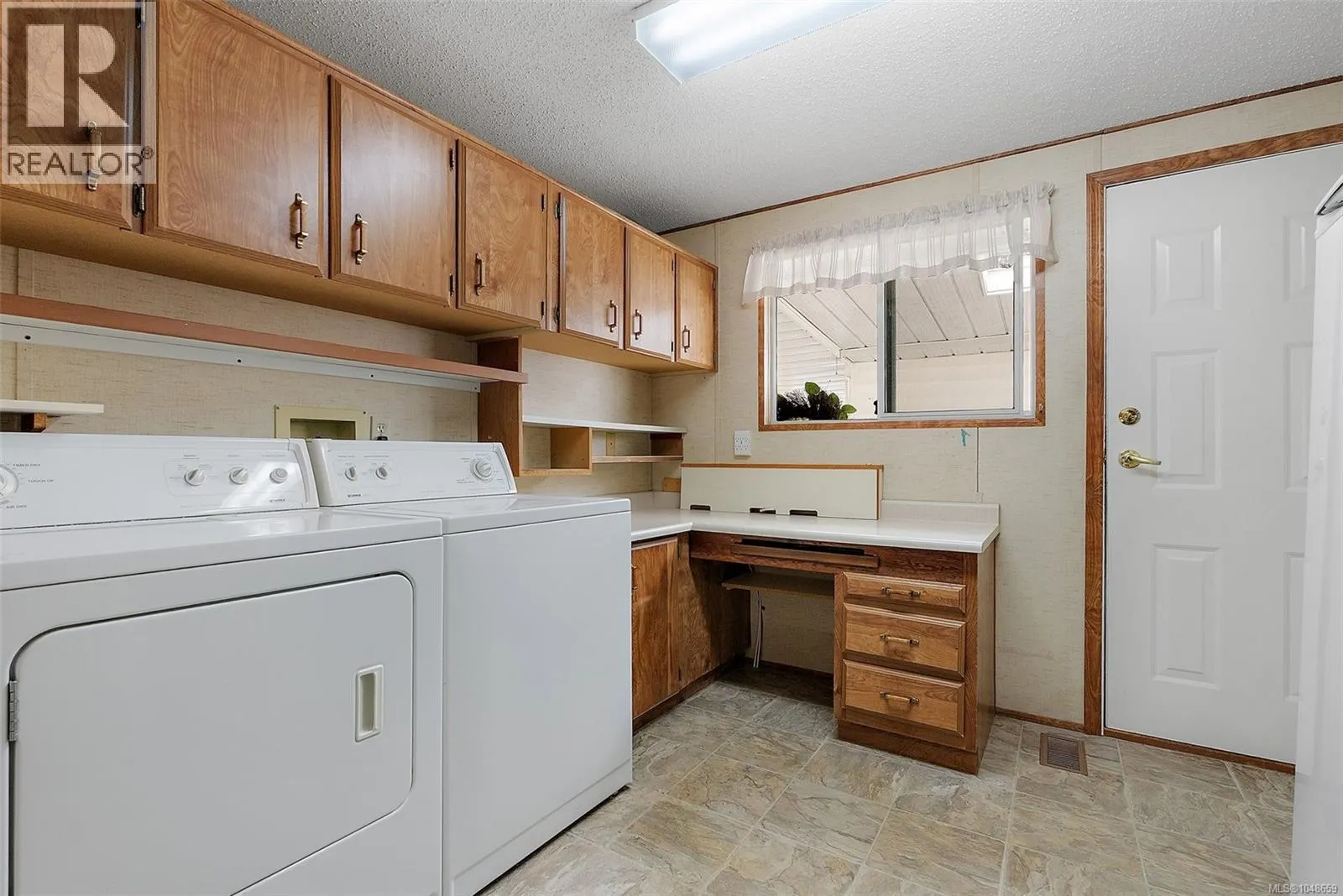 53 7701 Central Saanich Rd