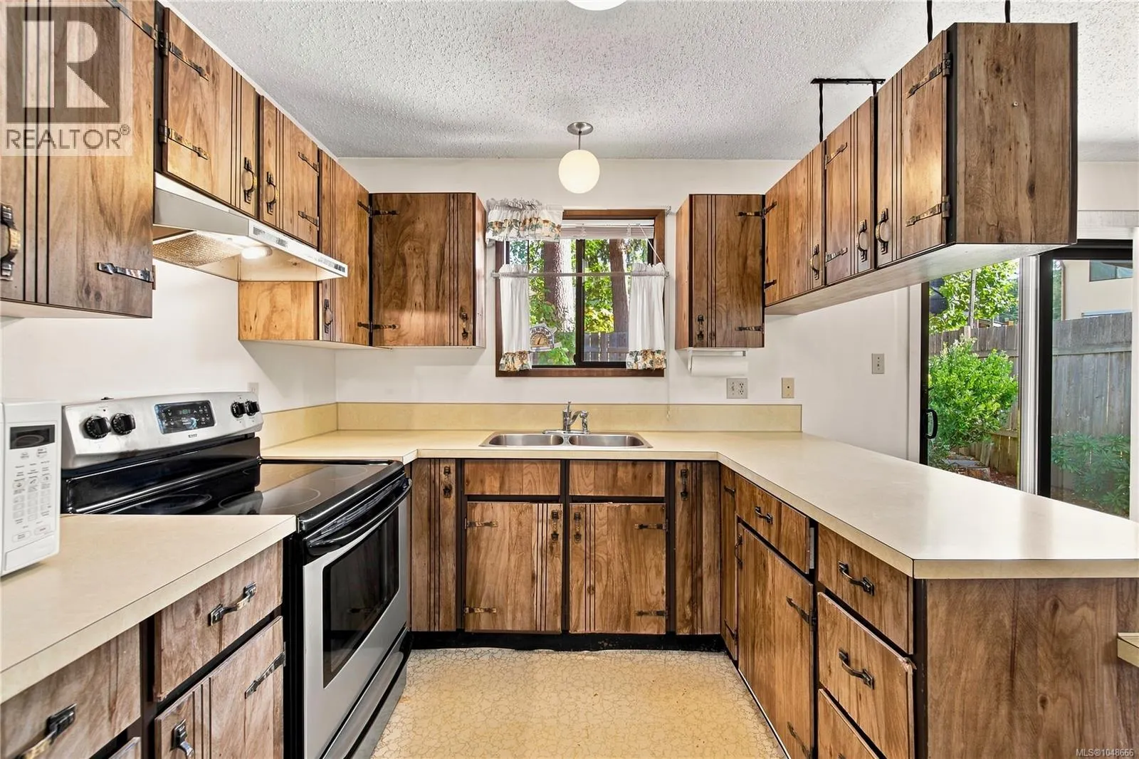 4149 Orchard Cir