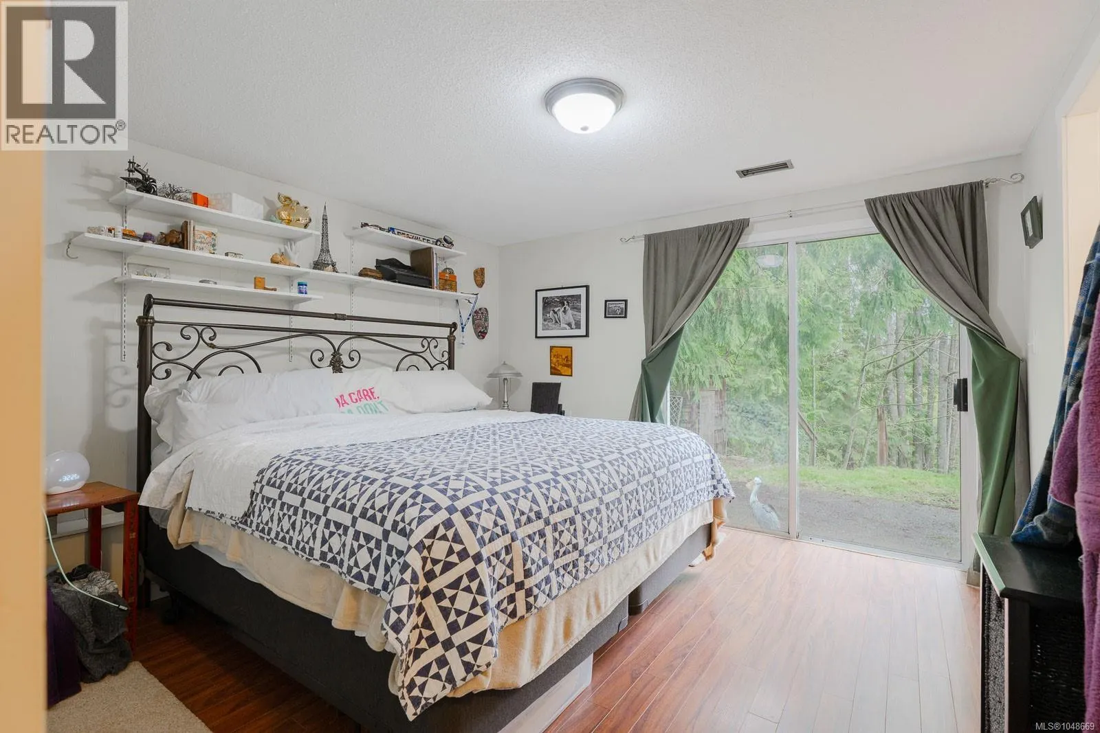 395 Dogwood Dr