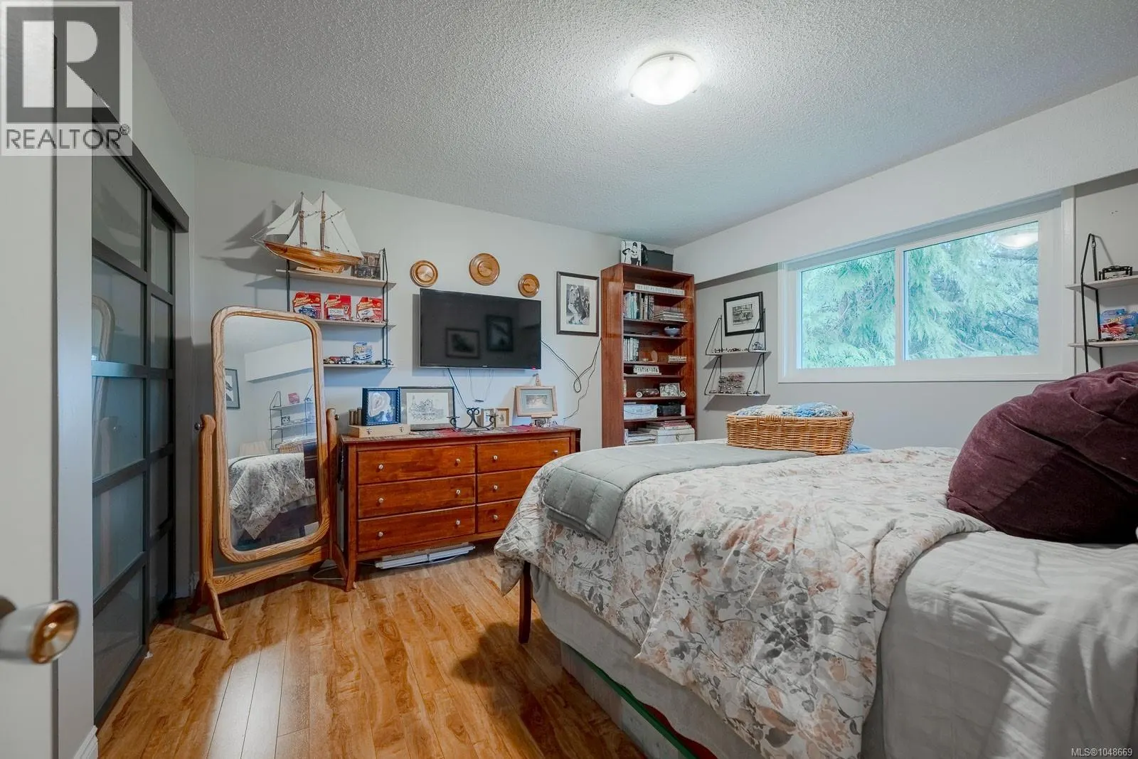 395 Dogwood Dr