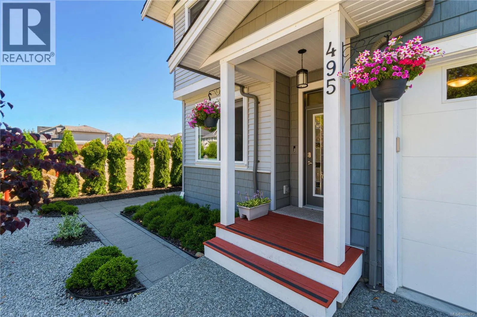 495 Menzies Ridge Dr