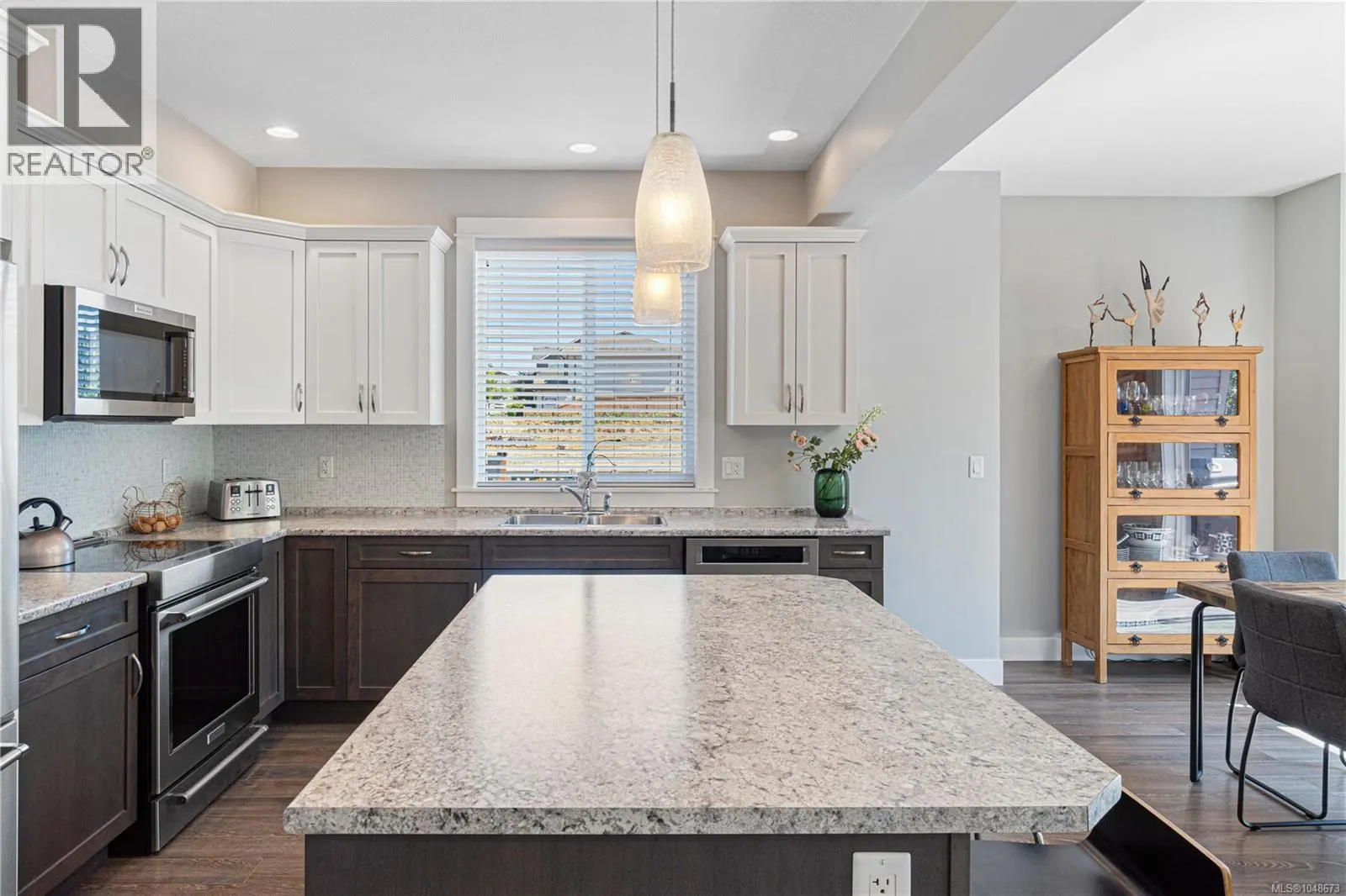 495 Menzies Ridge Dr