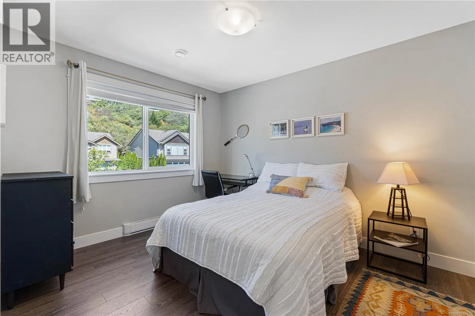 495 Menzies Ridge Dr
