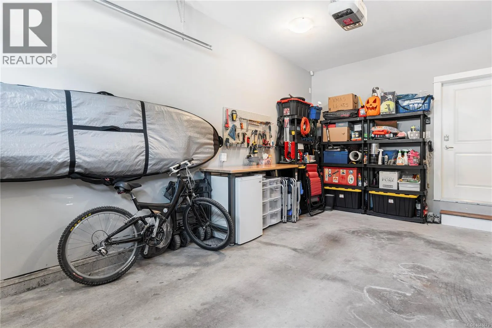 495 Menzies Ridge Dr