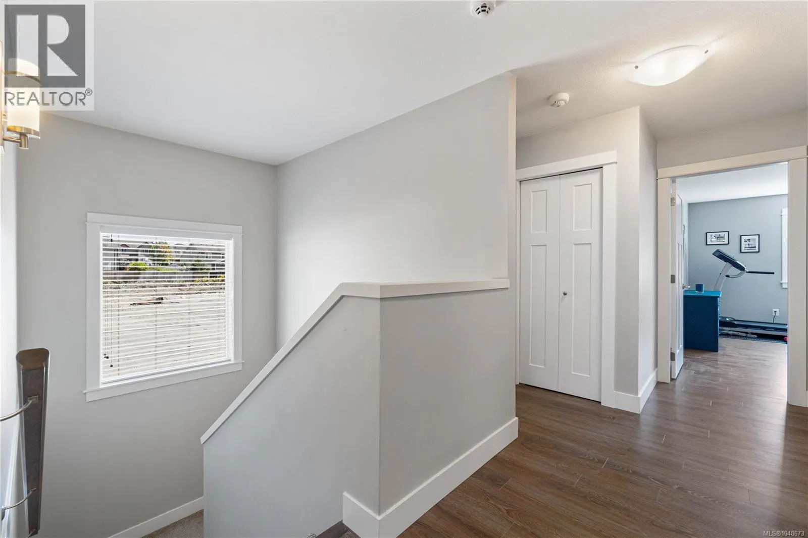 495 Menzies Ridge Dr