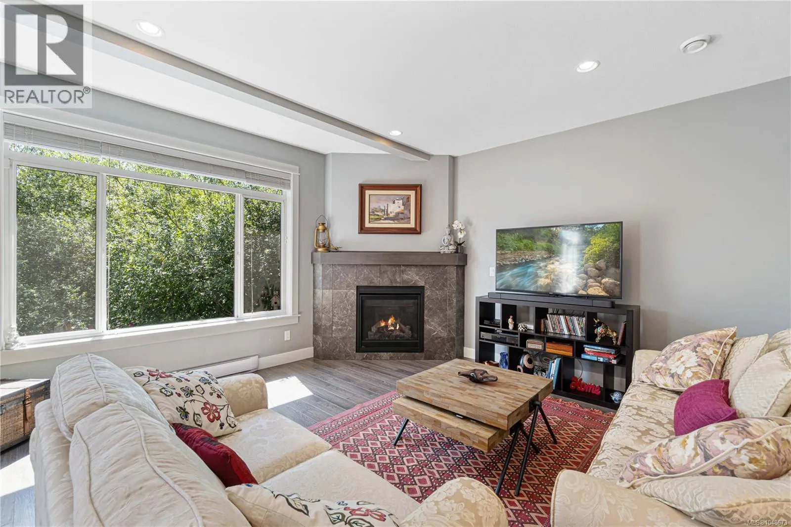 495 Menzies Ridge Dr