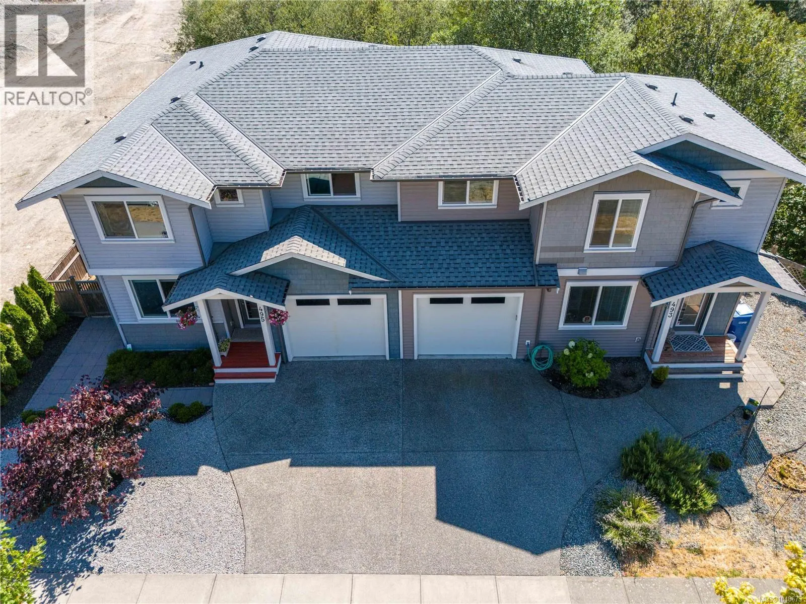 495 Menzies Ridge Dr