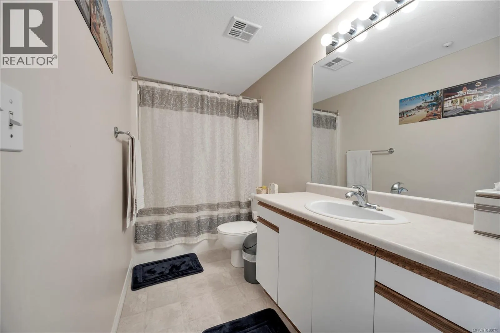302 1631 Dufferin Cres