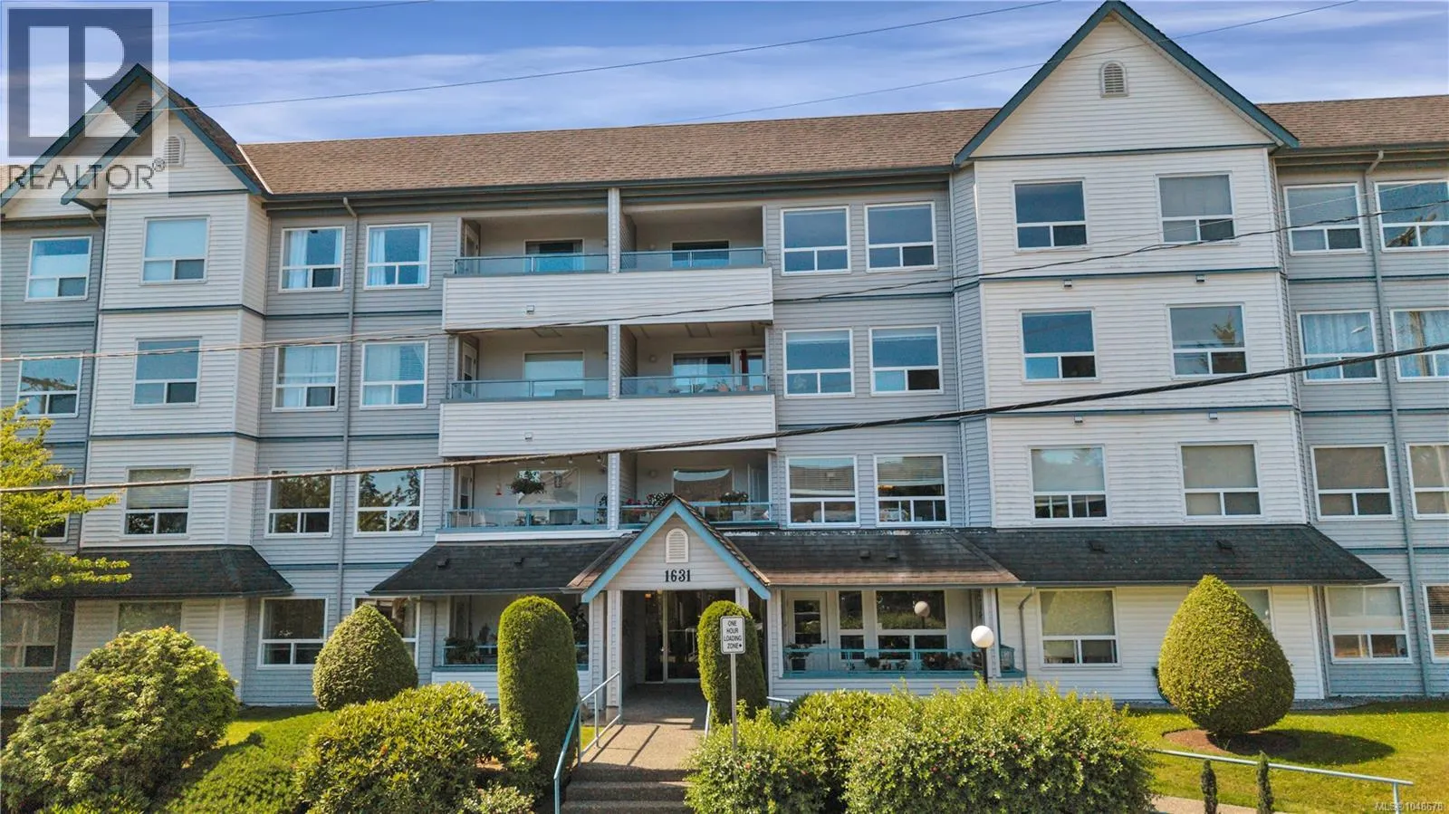302 1631 Dufferin Cres