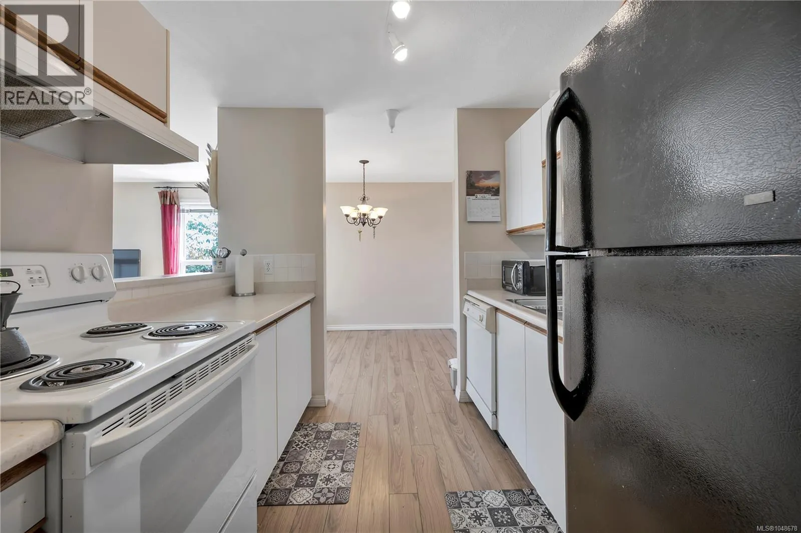 302 1631 Dufferin Cres
