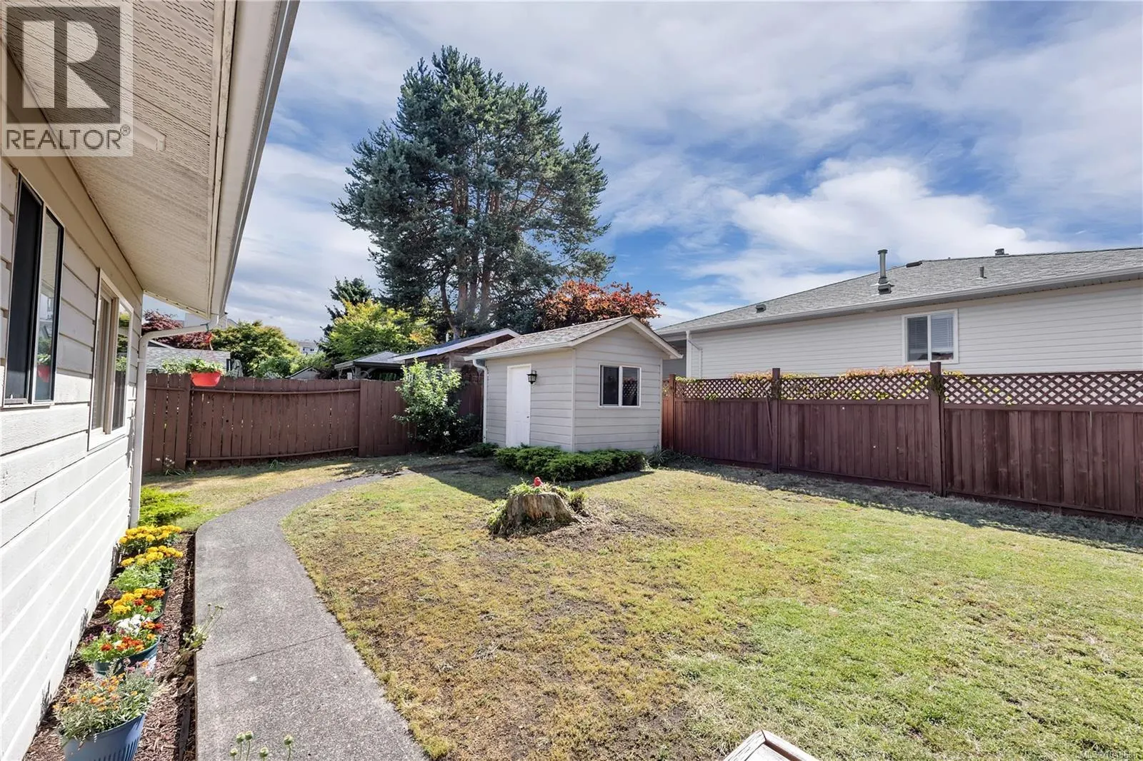 6279 Blueback Rd