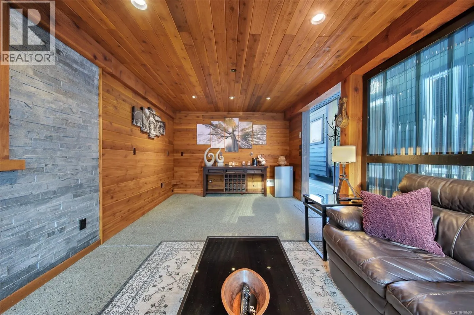 27 10750 Central Lake Rd