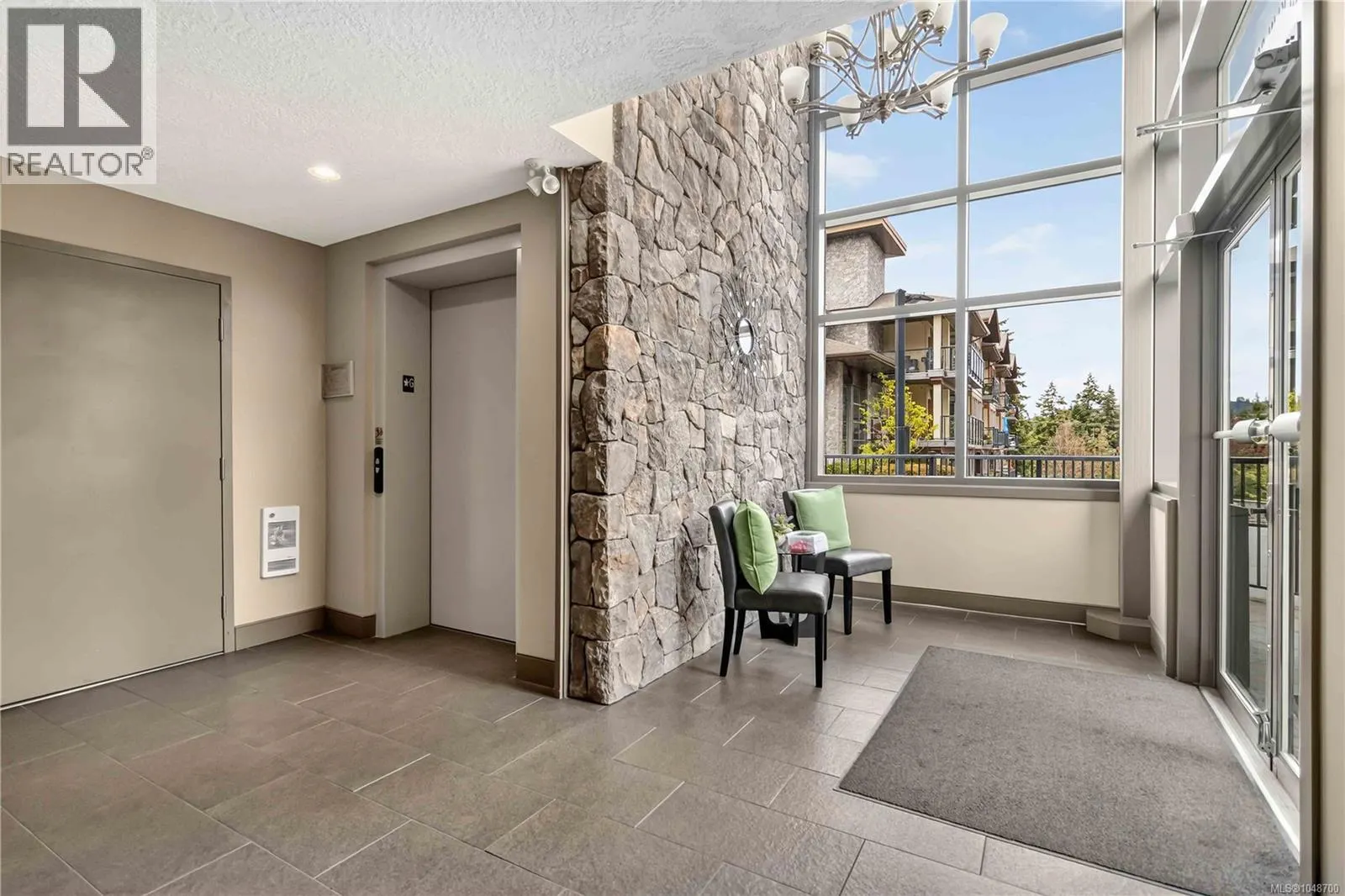 306 3226 Jacklin Rd