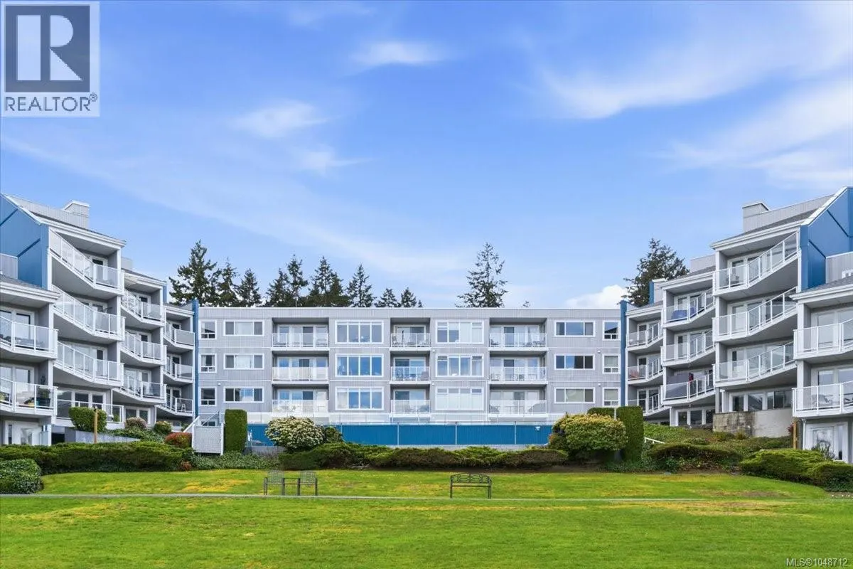 108 2562 Departure Bay Rd