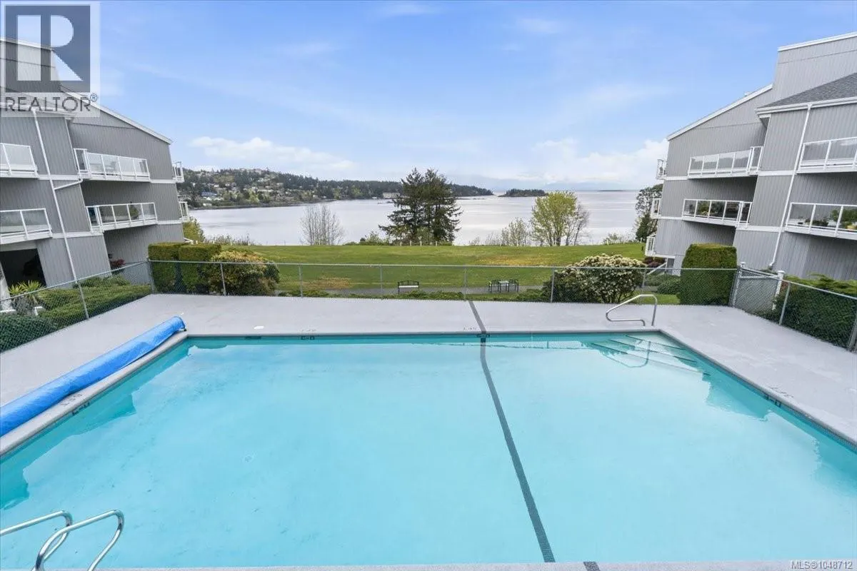 108 2562 Departure Bay Rd