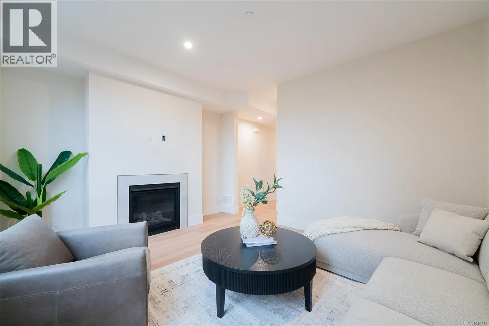 108 1615 Northfield Rd
