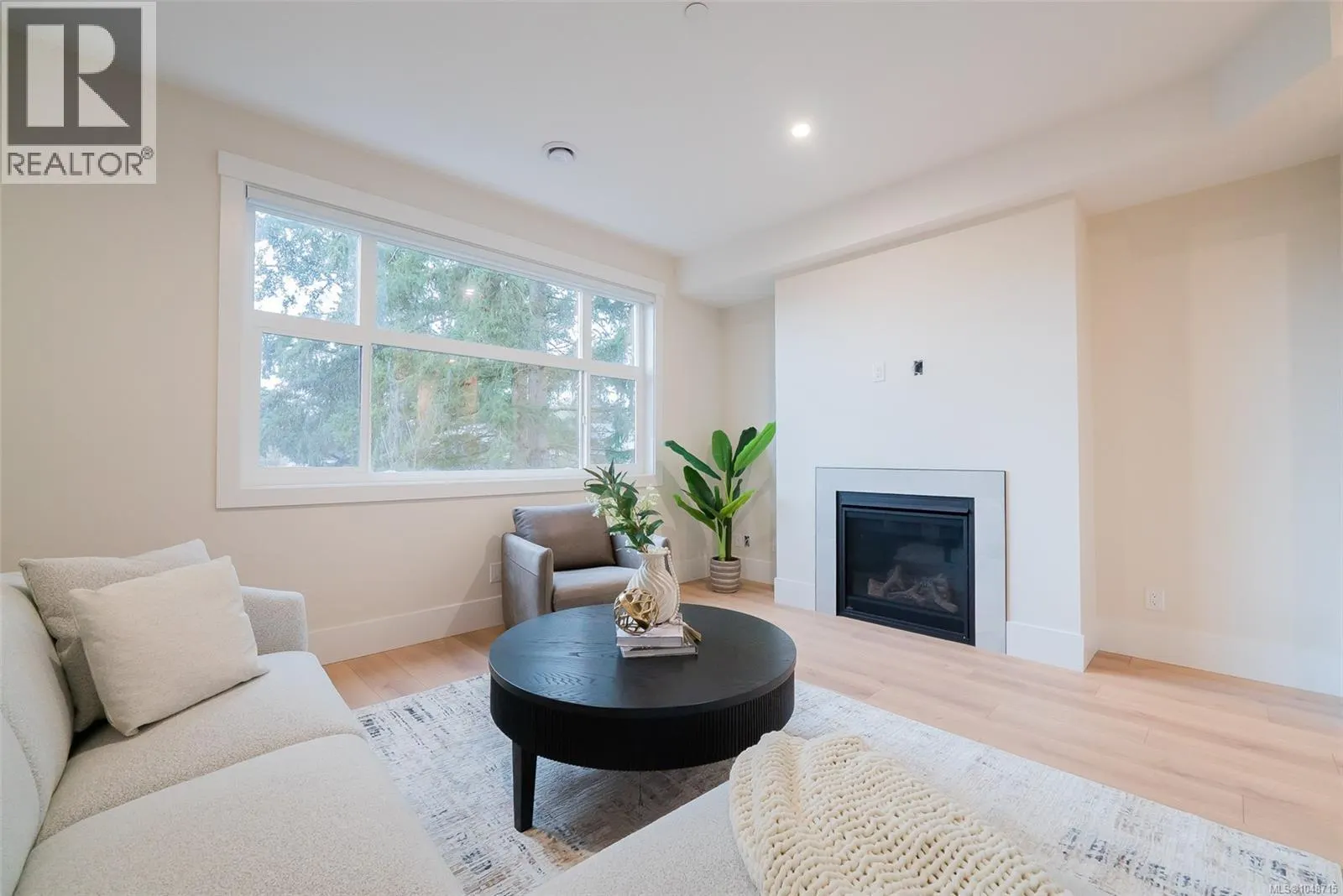 109 1615 Northfield Rd