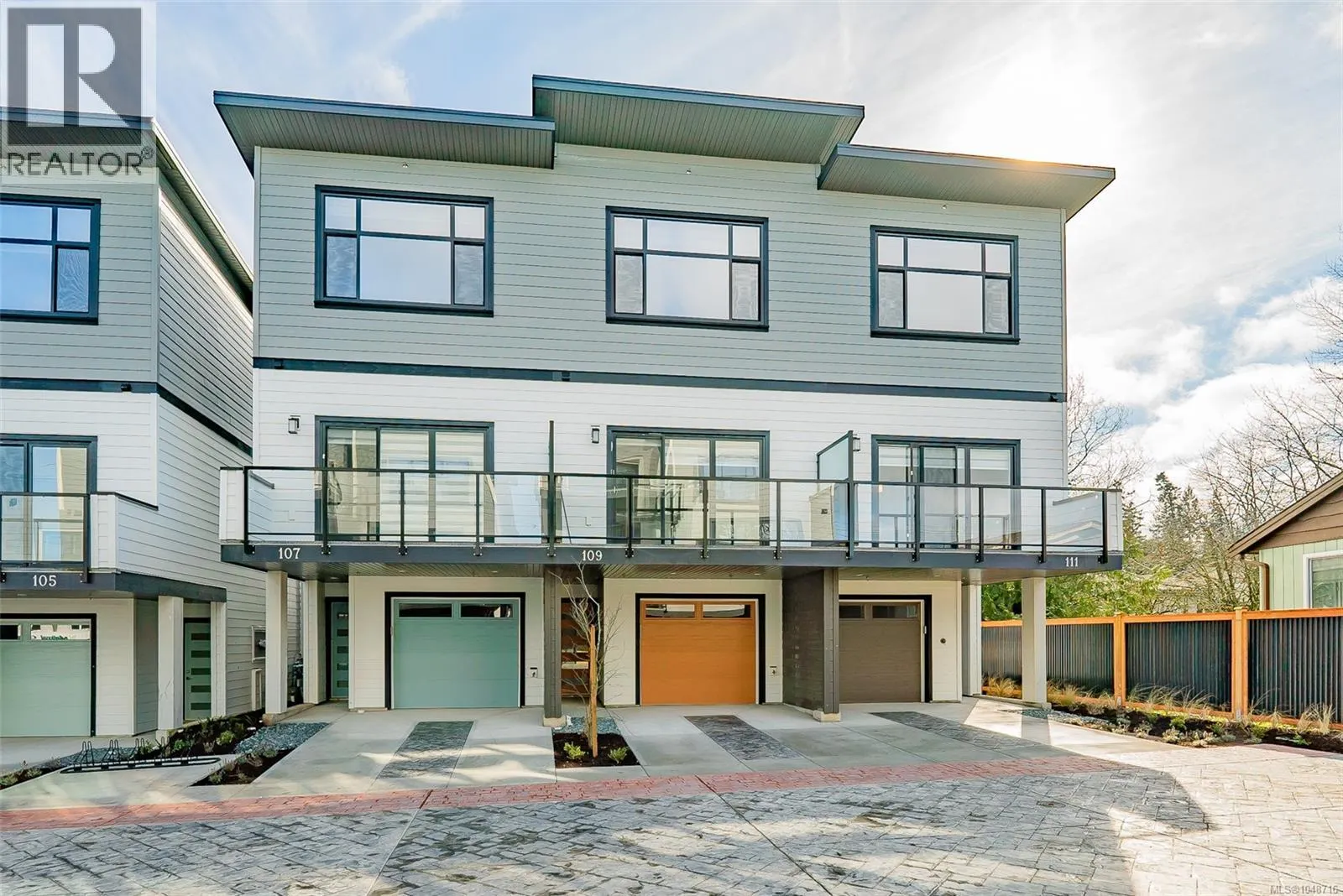 111 1615 Northfield Rd