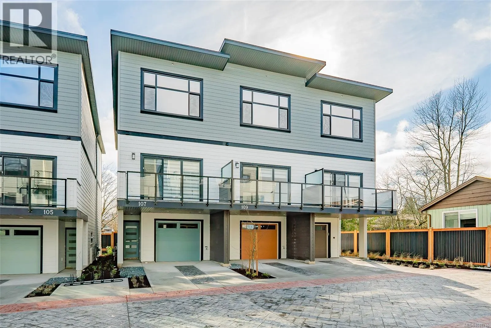111 1615 Northfield Rd