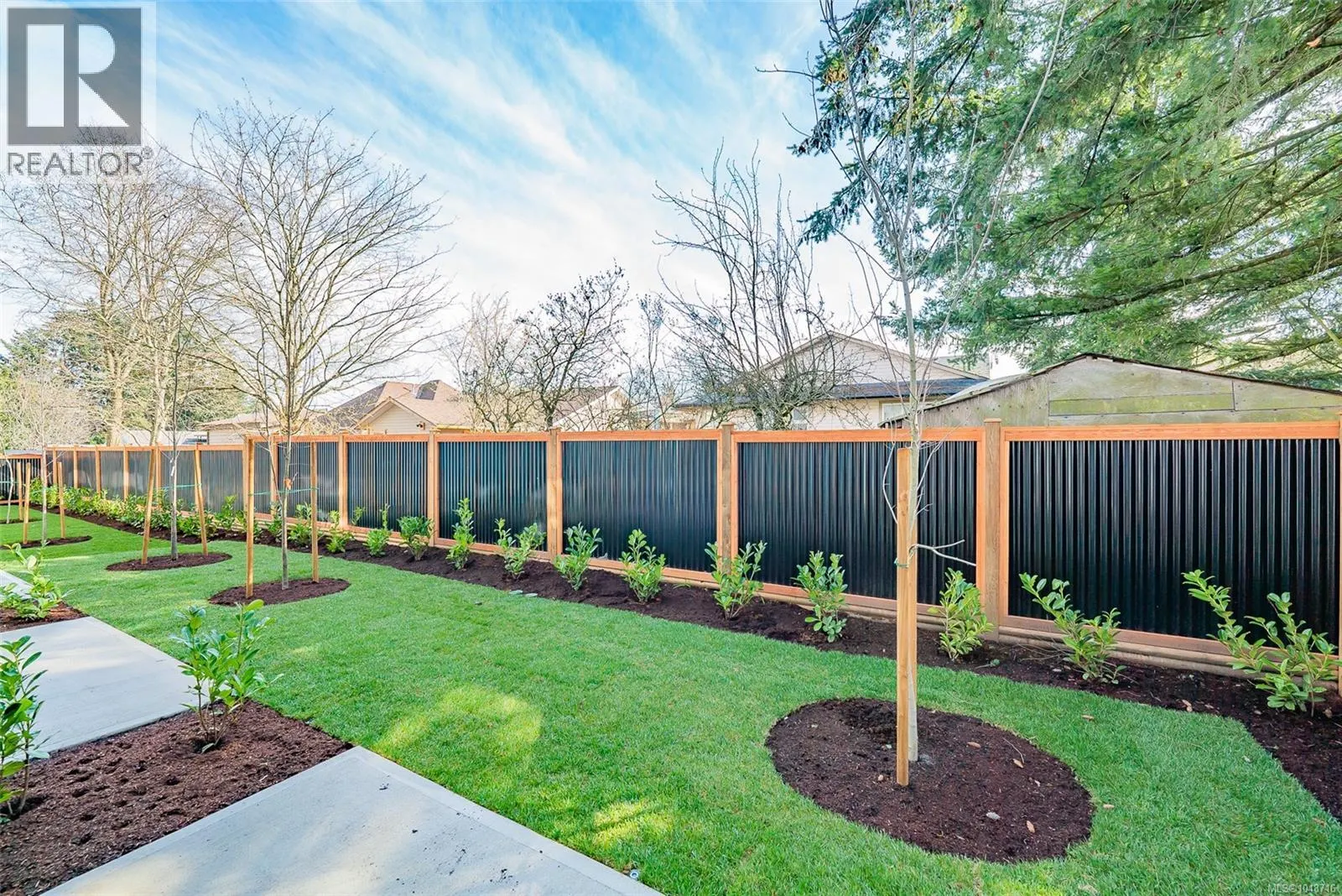 111 1615 Northfield Rd