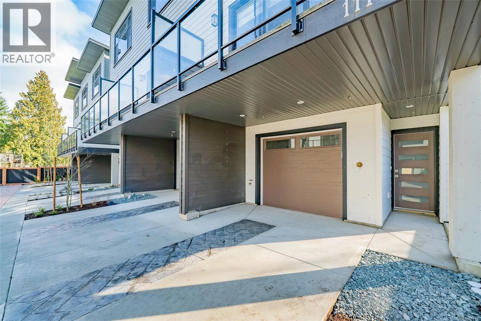 111 1615 Northfield Rd