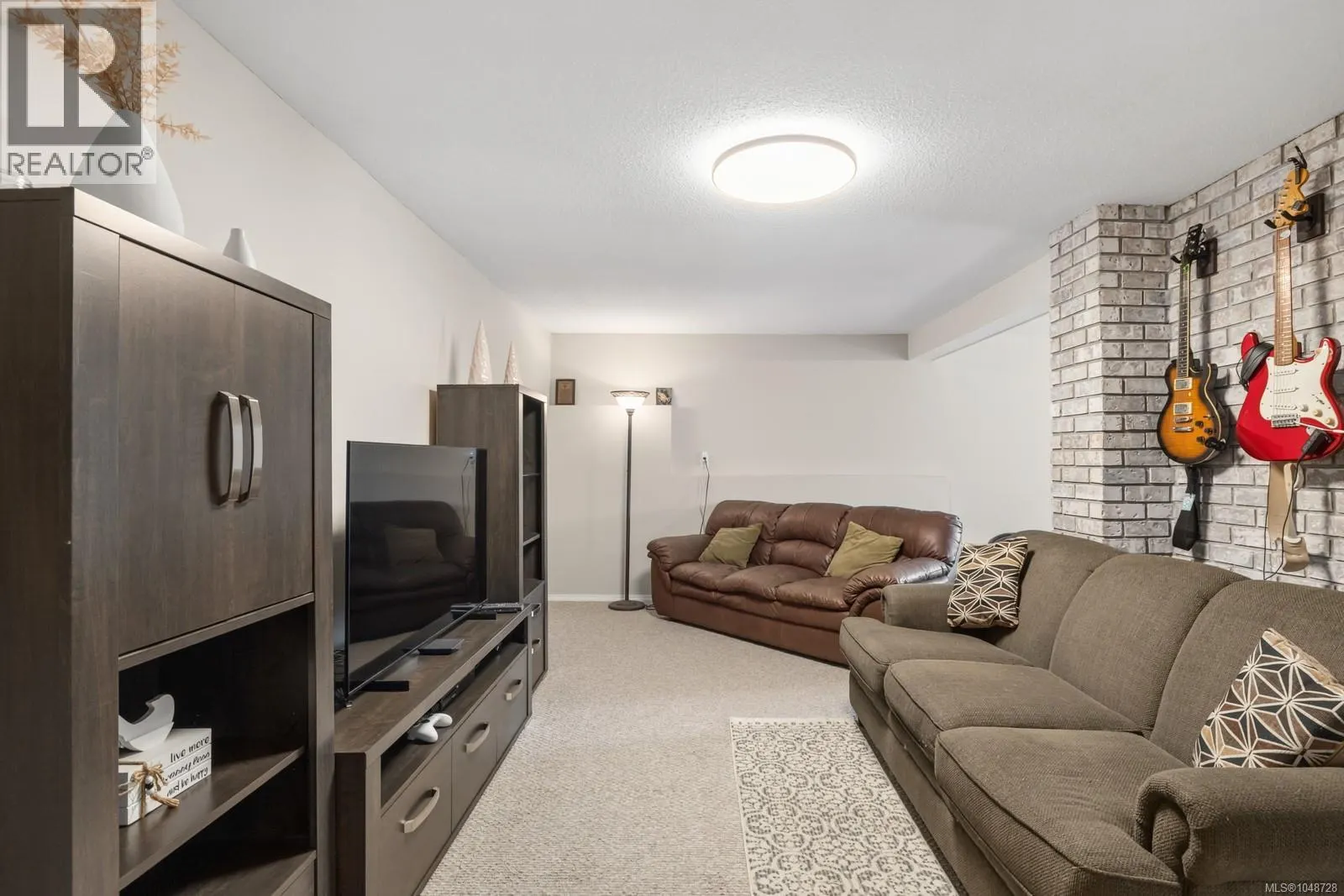 2267 Regina Dr
