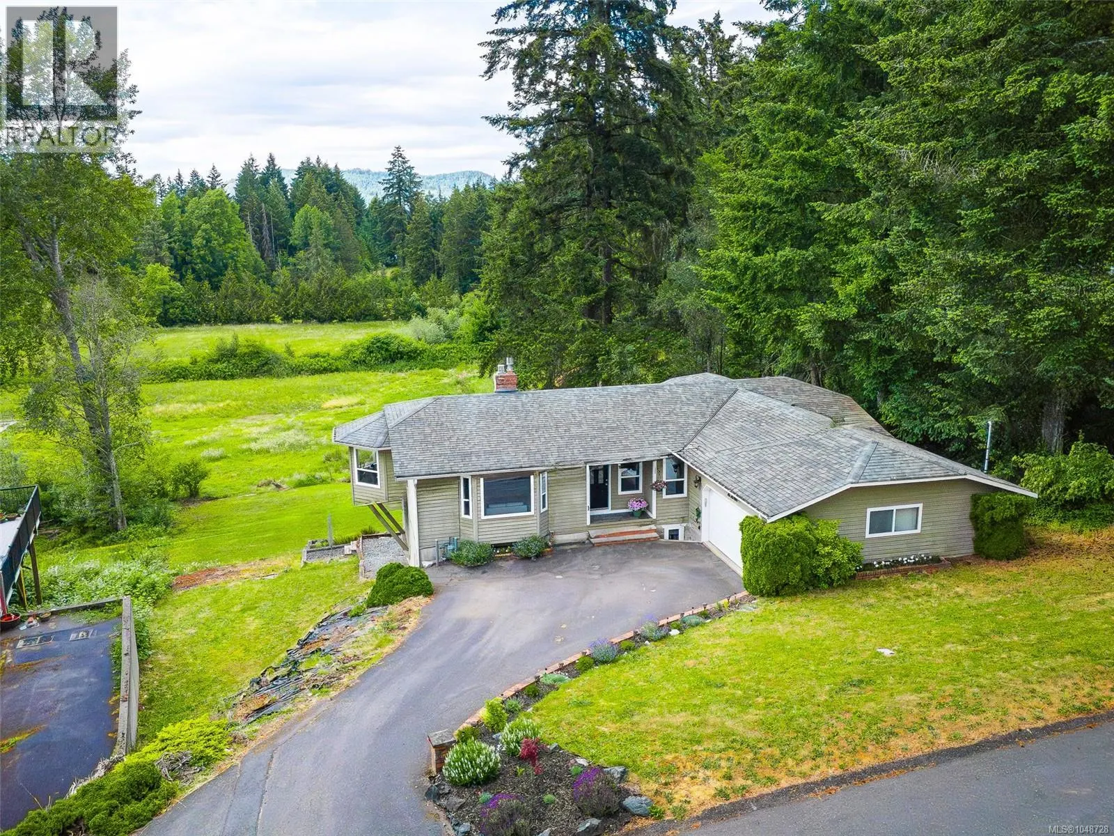 2267 Regina Dr