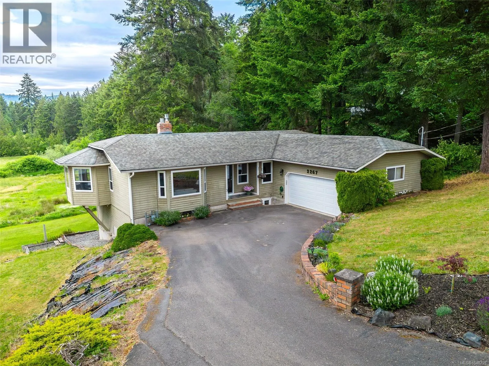 2267 Regina Dr