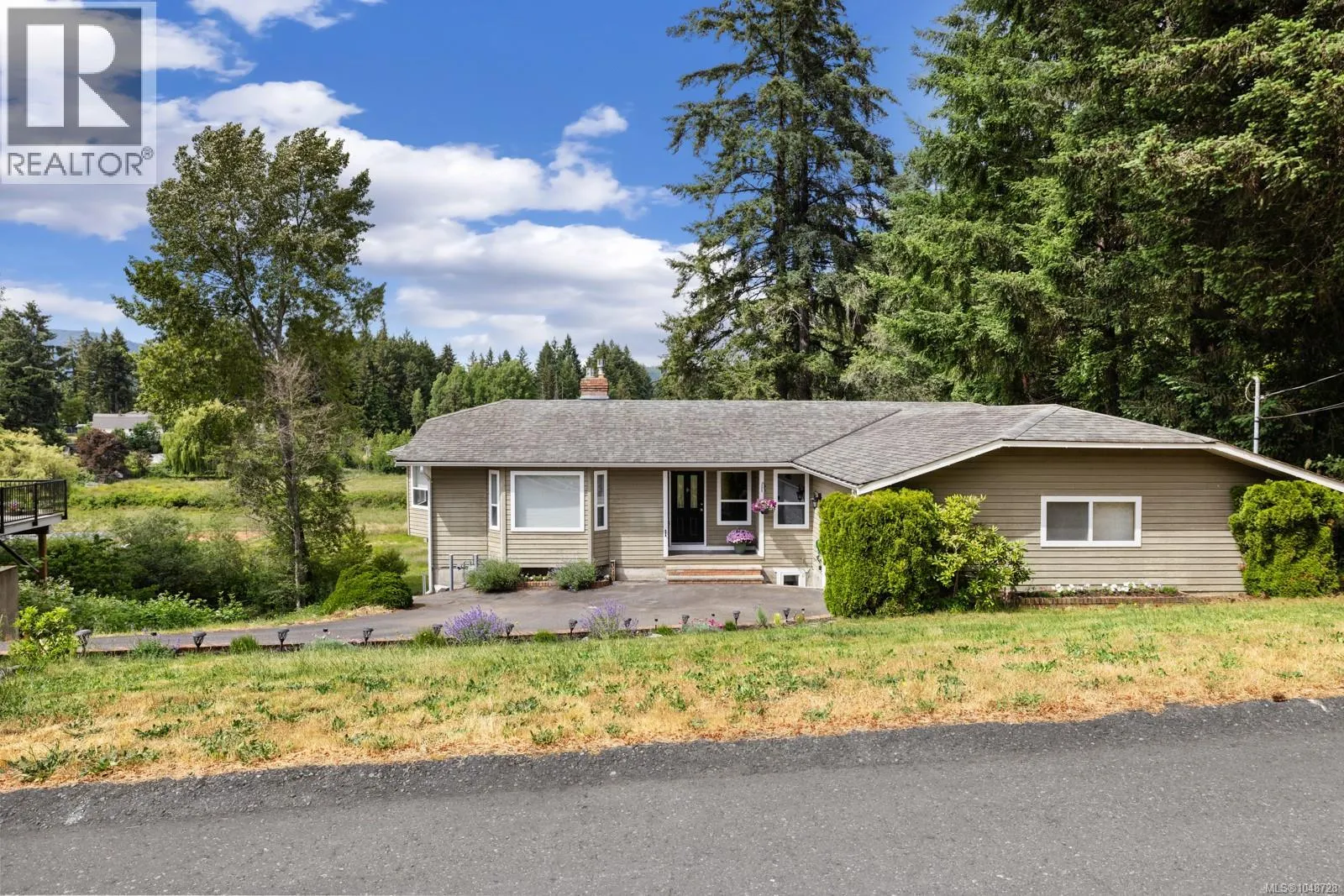 2267 Regina Dr